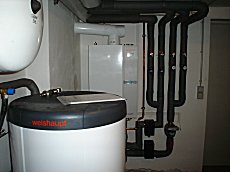 Brennwertheizung im Keller sauber neu