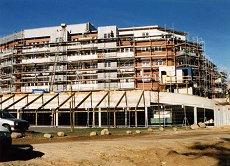 Einkaufszentrum mit DRK Pflegeheim + Shops Neubau 1997 (Vorarbeiter: Sanitär)
